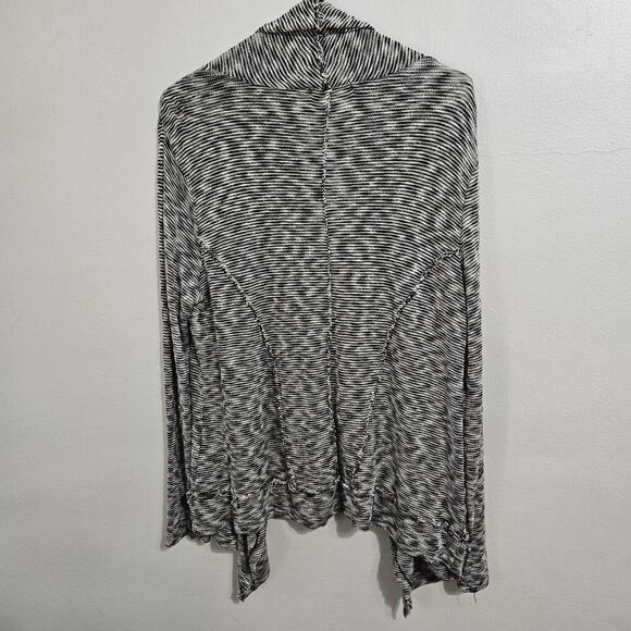 Y2K Open Front Lightweight Asymmetrical Cardigan. Size Medium. - Picture 2 of 7